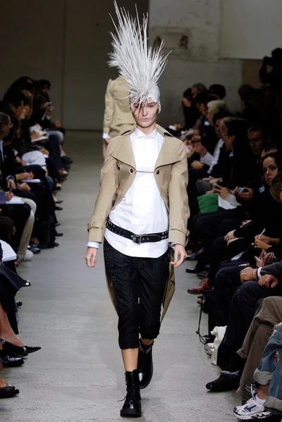 Look 4